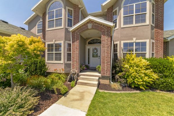 Transom Window Replacement in Round Rock