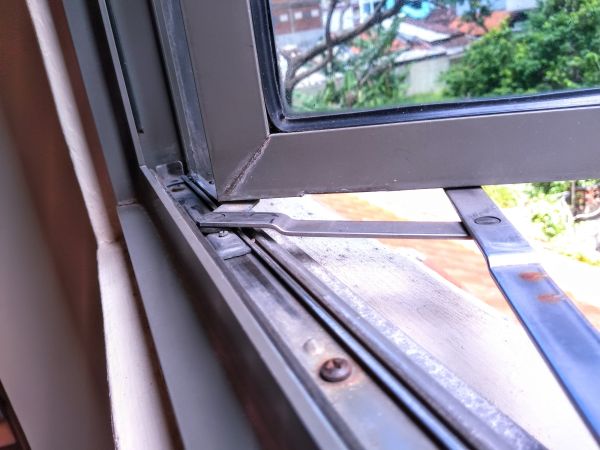 Hinged Window Replacement in Round Rock